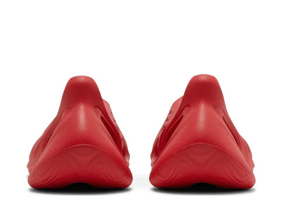 YEEZY FOAM RNNR VERMILLION