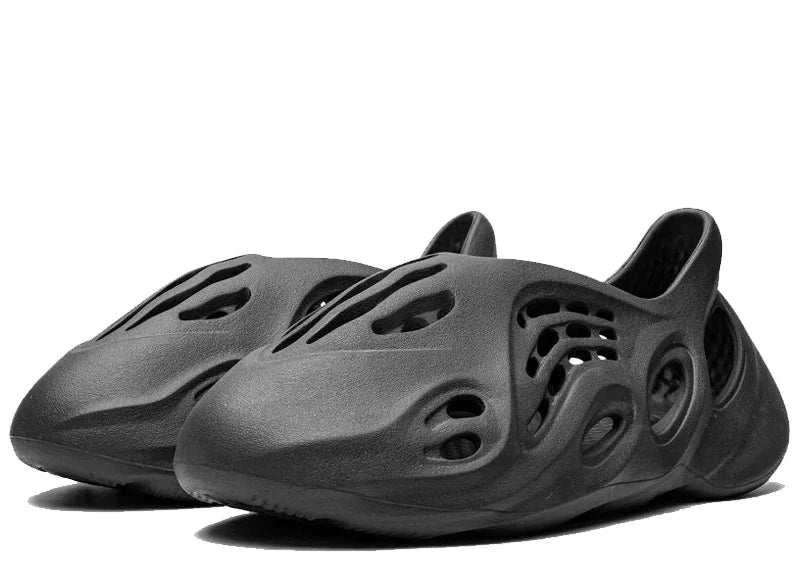 YEEZY FOAM RNNR ONYX