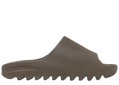 YEEZY SLIDE ‘SOOT’