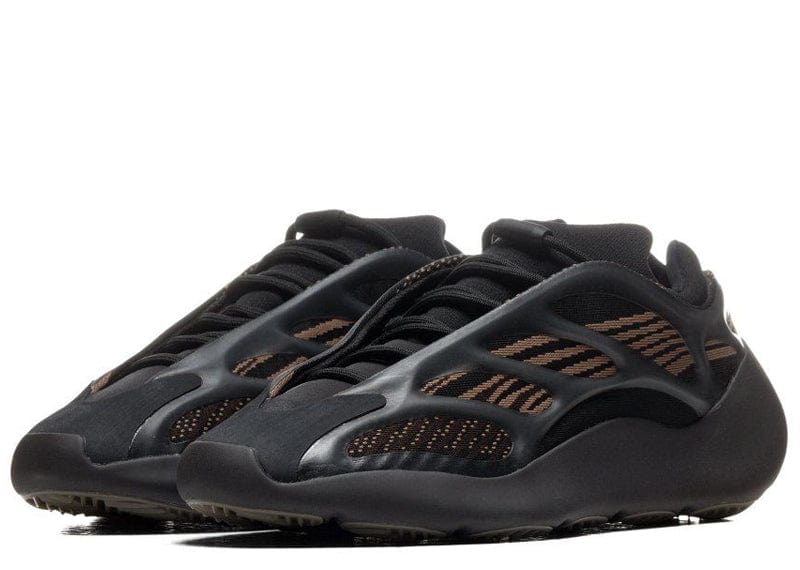 YEEZY 700 V3 CLAY BROWN