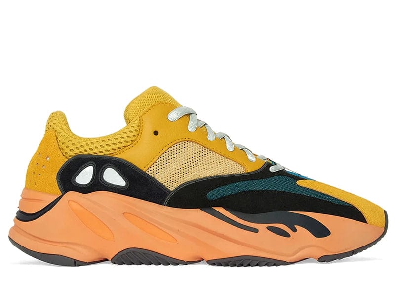 YEEZY BOOST 700 SUN