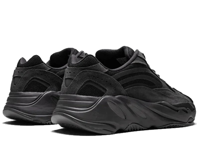 YEEZY BOOST 700 V2 VANTA