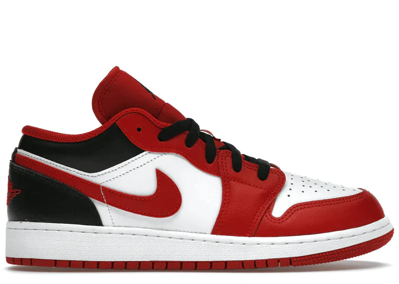 JORDAN 1 LOW BULLS