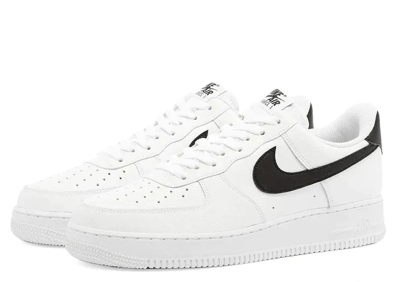 NIKE AIR FORCE 1 LOW '07 WHITE BLACK PEBBLED LEATHER